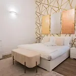 Vatican Imperial 2840sq Ft Róma