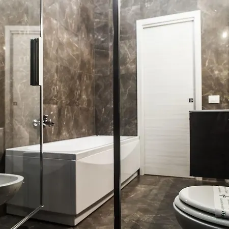Vatican Imperial 2840sq Ft Apartman