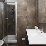 Vatican Imperial 2840sq Ft 公寓