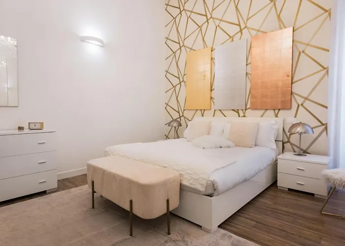 Vatican Imperial 2840sq Ft Rome