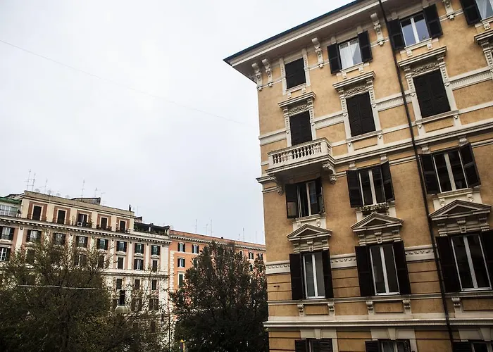 Vatican Imperial 2840sq Ft * Rome