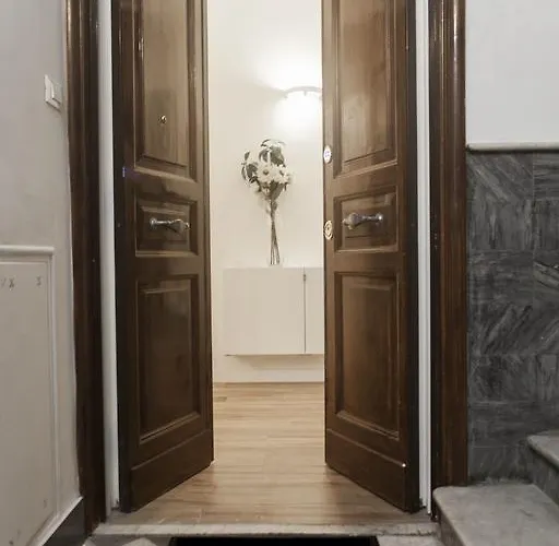 Vatican Imperial 2840sq Ft *